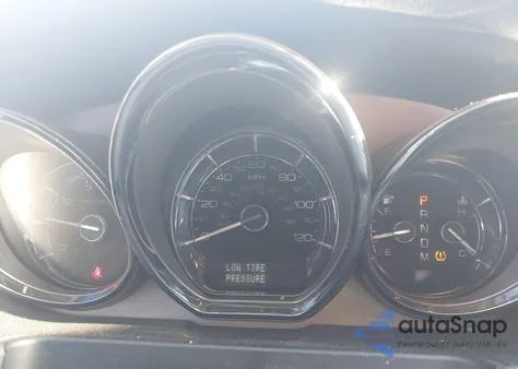 2010 Lincoln Mkt z USA, uszkodzony, nr VIN 2LMHJ5FR5ABJ11713